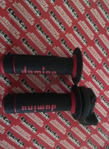 ROLGAZ Z MANETKAMI BETA RR 350/400/450/498/ 2010-2013 OEM 1255097000