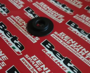 PODKŁADKA DYSTANSOWA TYLNEJ KOŚCI ZAWIESZENIA BETA EVO 125/200/250/300 2T/4T OEM 007.33.033.00.00