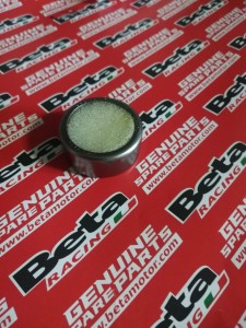 ŁOŻYSKO WAHACZA BETA RR 125/200/250/300 2T 2013-2020 OEM RR 4T 350/390/400/430/450/480/498/520 2010-2021 OEM XTRAINER 250/300 2T 2015-2021 OEM 1122056000