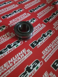 ŁOŻYSKO DOLNE AMOTYZATORA TYLNEGO BETA RR 125/200/250/300 2T 2013-2021 RR 4T 350/390/400/430/450/480/498/520 2010-2021 OEM XTRAINER 250/300 2T 2015-2021 OEM 16.17310.000