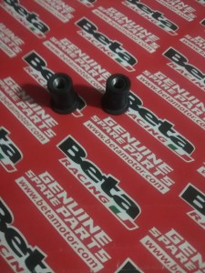 TULEJKA ŚRUB WAHACZA BETA RR 350/400/450/520 2005-2014 OEM 1629620000 KPL .2 SZT 