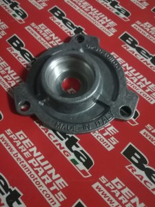 POKRYWA POMPY OLEJU BETA RR 350/390/430/480 4T 2015-2021 OEM 029080110000