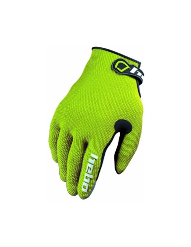 guantesgloves-trial-team-ii.jpg