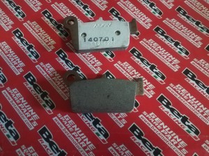 KLOCKI HAMULCOWE TYŁ BETA RR 125/200/250/300 2T RACING STANDARD 2013-2022  RR 4T 350/390/400/430/450/480/498/520/525 2005-2022 OEM 2525632000