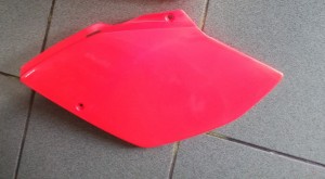 OSŁONA TYLNA  LEWA    BETA RR 4T 400/450/525 2005-2008 RED BETA OEM 15.19863.197