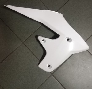 OSŁONA ZBIORNIKA PRAWA FANTIC XEF-XXF 450 MY22/23/24 XEF-XXF 250 MY22 /23/24 OEM 07357005/07506005