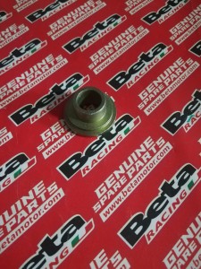 TULEJKA MOCOWANIA AMORTYZATORA GÓRA BETA TRIAL REV 3 2T/4T  OEM 1128811000